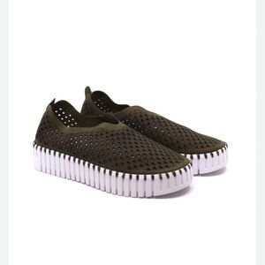 Stylish Women's Perforated Slip-On Shoes - Olive and White